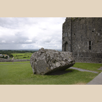 Click here to see photos of Rock of Cashel, Ireland