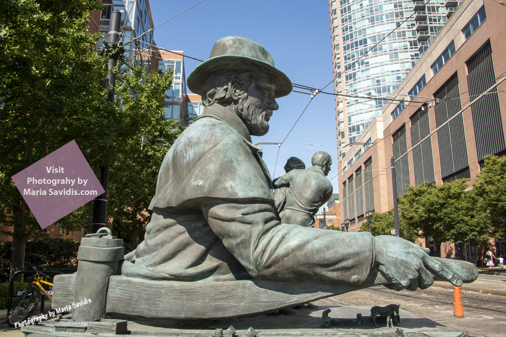 Jersey City, NJ 2021 - Statue - to purchase go to: https://mariamarkatos.smugmug.com/USA/NJ/Jersey-City-Collection/Jersey-City/i-sgQKhth/buy