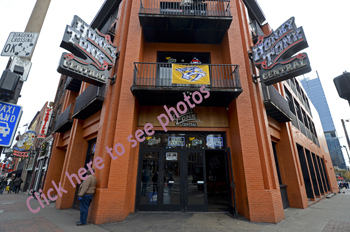 Click here to see photographs of Downtown  Nashville, Tennessee, "The Honky Tonk Highway"